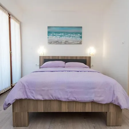 A3 Cozy Apt W Big Garden 2 Balconies & Grill Apartamento *