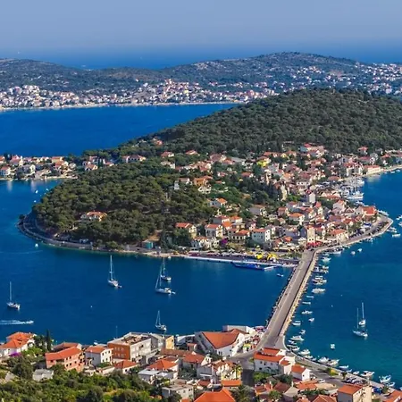 Apartamento A3 Cozy Apt W Big Garden 2 Balconies & Grill Rogoznica (Sibenik-Knin)